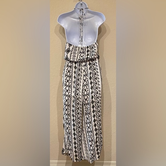 LULU'S Sparrow Black and White Printed Halter Jumpsuit Size S - Picture 5 of 10